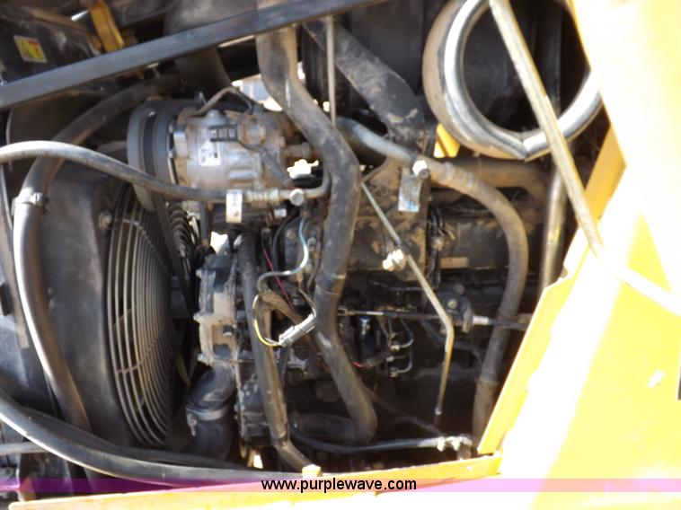 image for item I8256 2006 Caterpillar 420D backhoe