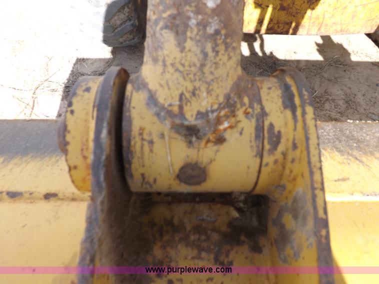 image for item I8256 2006 Caterpillar 420D backhoe