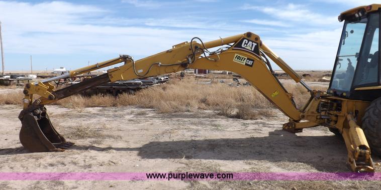 image for item I8256 2006 Caterpillar 420D backhoe