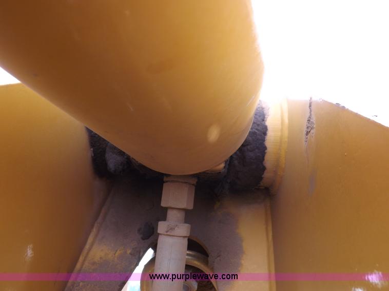 image for item I8256 2006 Caterpillar 420D backhoe