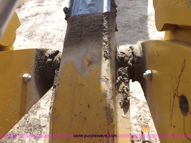 image for item I8256 2006 Caterpillar 420D backhoe