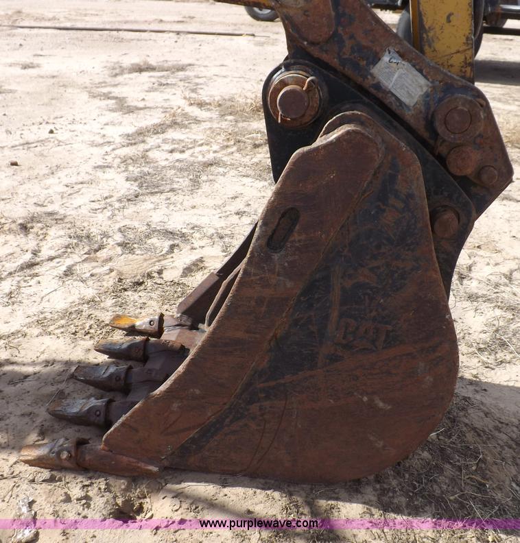 image for item I8256 2006 Caterpillar 420D backhoe