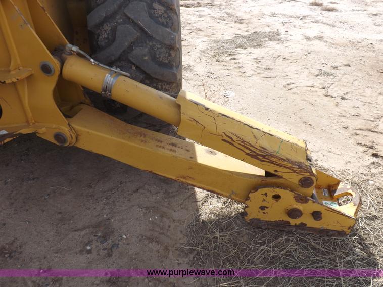image for item I8256 2006 Caterpillar 420D backhoe