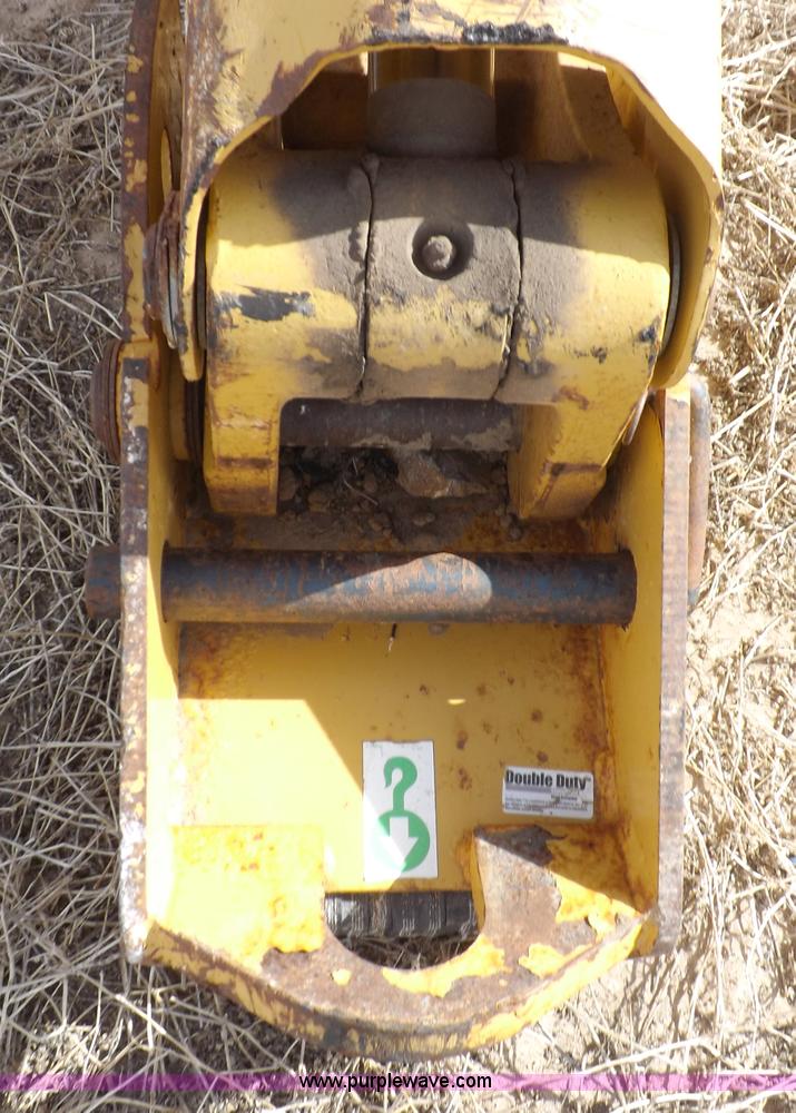 image for item I8256 2006 Caterpillar 420D backhoe