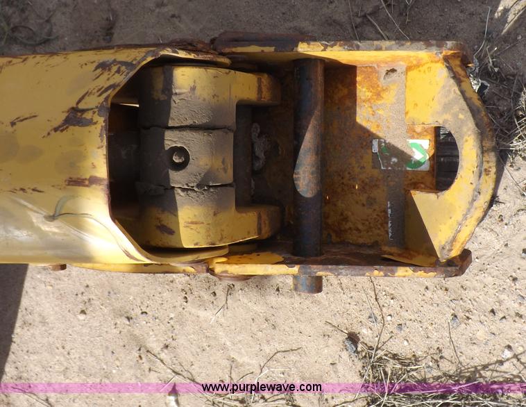 image for item I8256 2006 Caterpillar 420D backhoe