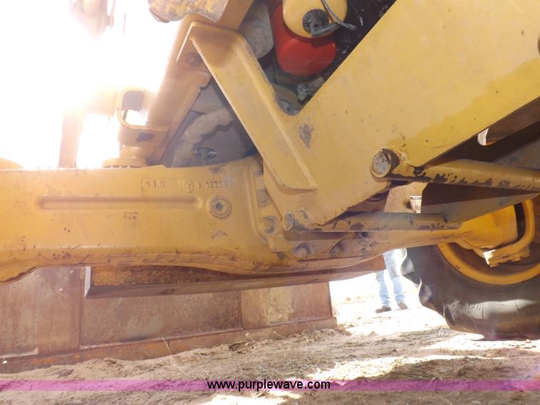 image for item I8256 2006 Caterpillar 420D backhoe