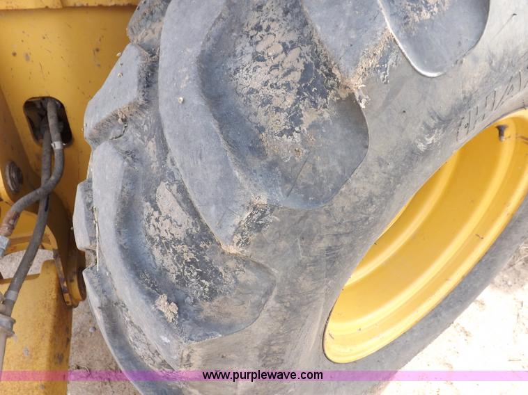 image for item I8256 2006 Caterpillar 420D backhoe