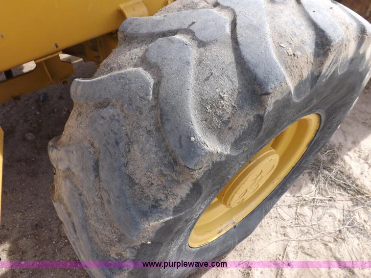 image for item I8256 2006 Caterpillar 420D backhoe