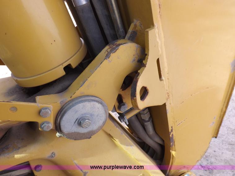 image for item I8256 2006 Caterpillar 420D backhoe