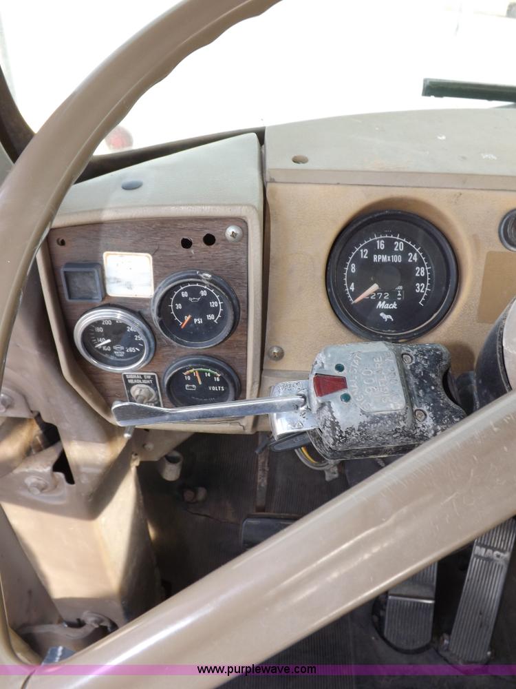 image for item I8329 1986 Mack R688ST oilfield winch truck