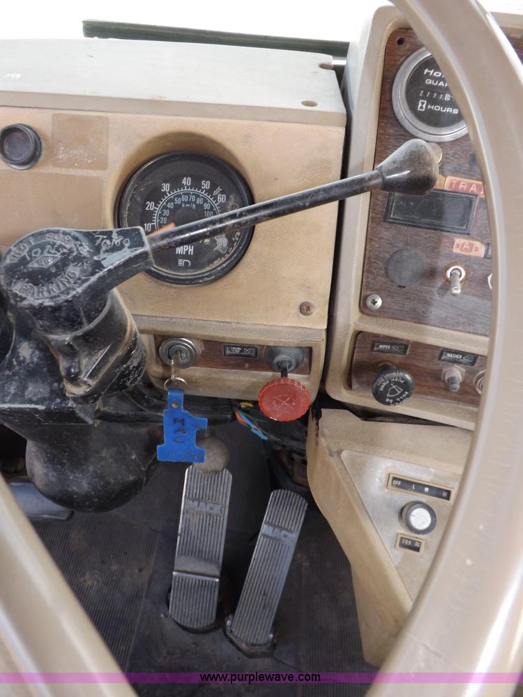 image for item I8329 1986 Mack R688ST oilfield winch truck