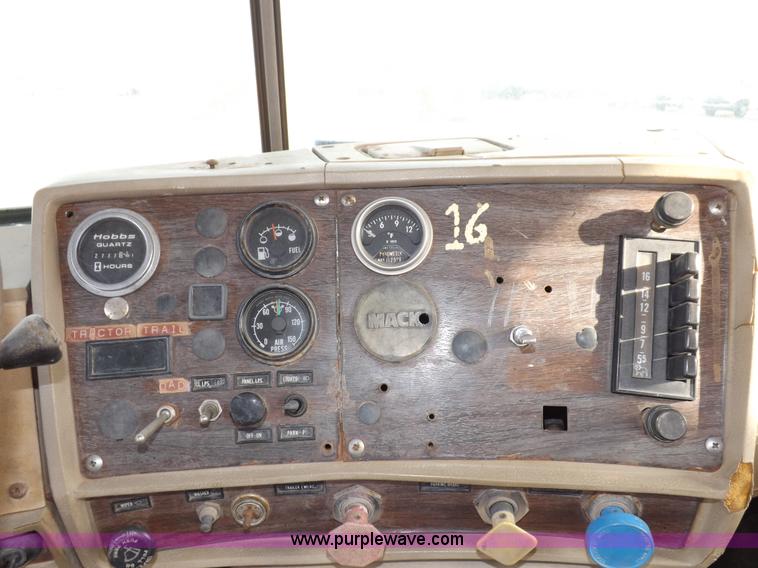 image for item I8329 1986 Mack R688ST oilfield winch truck