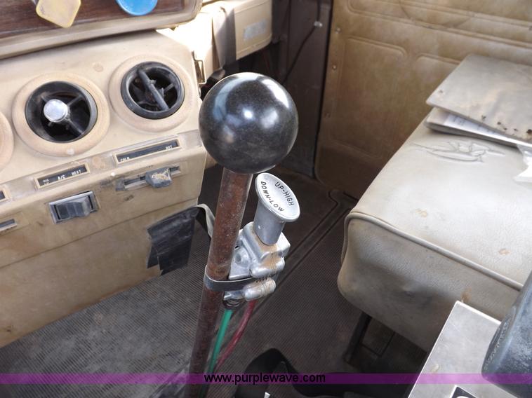 image for item I8329 1986 Mack R688ST oilfield winch truck