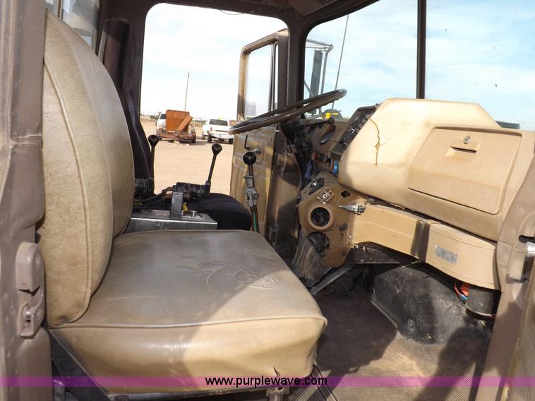 image for item I8329 1986 Mack R688ST oilfield winch truck