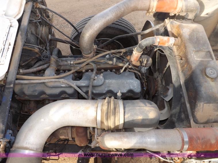 image for item I8329 1986 Mack R688ST oilfield winch truck