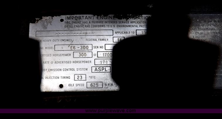 image for item I8329 1986 Mack R688ST oilfield winch truck