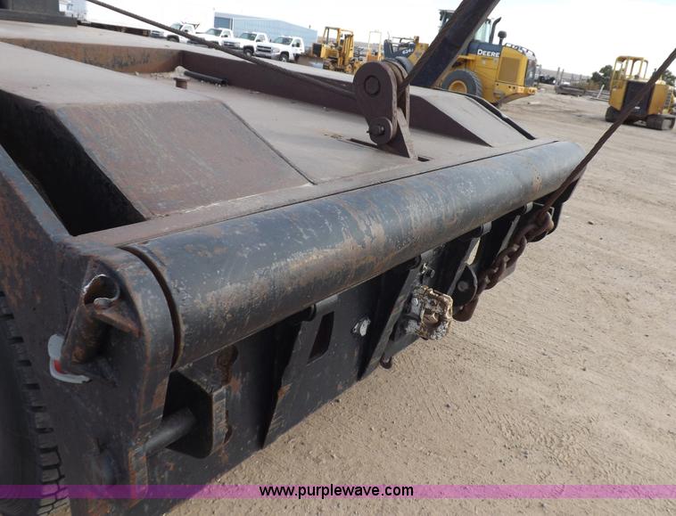 image for item I8329 1986 Mack R688ST oilfield winch truck