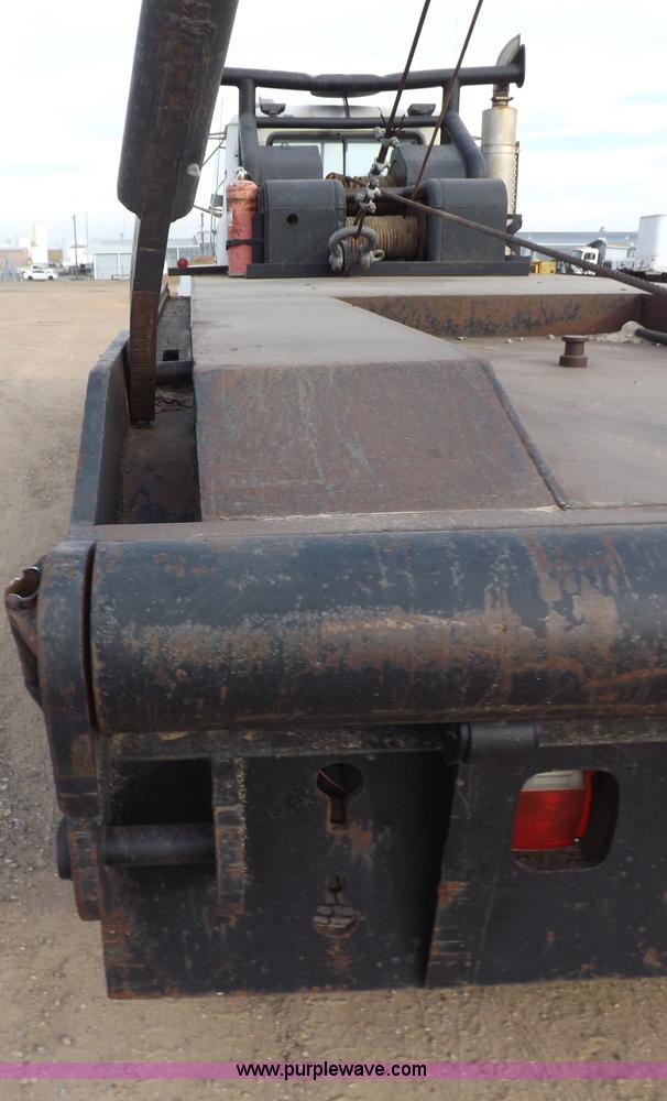 image for item I8329 1986 Mack R688ST oilfield winch truck