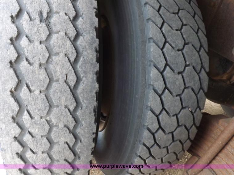 image for item I8329 1986 Mack R688ST oilfield winch truck