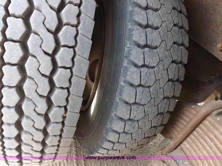 image for item I8329 1986 Mack R688ST oilfield winch truck