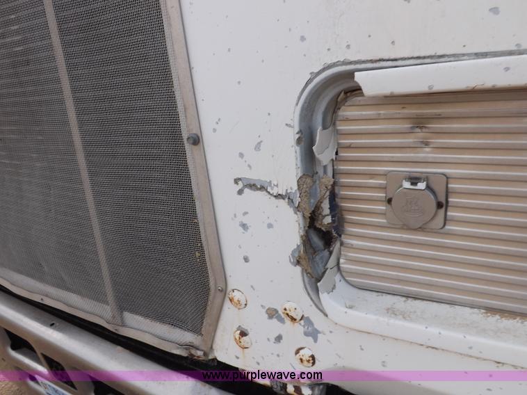 image for item I8329 1986 Mack R688ST oilfield winch truck