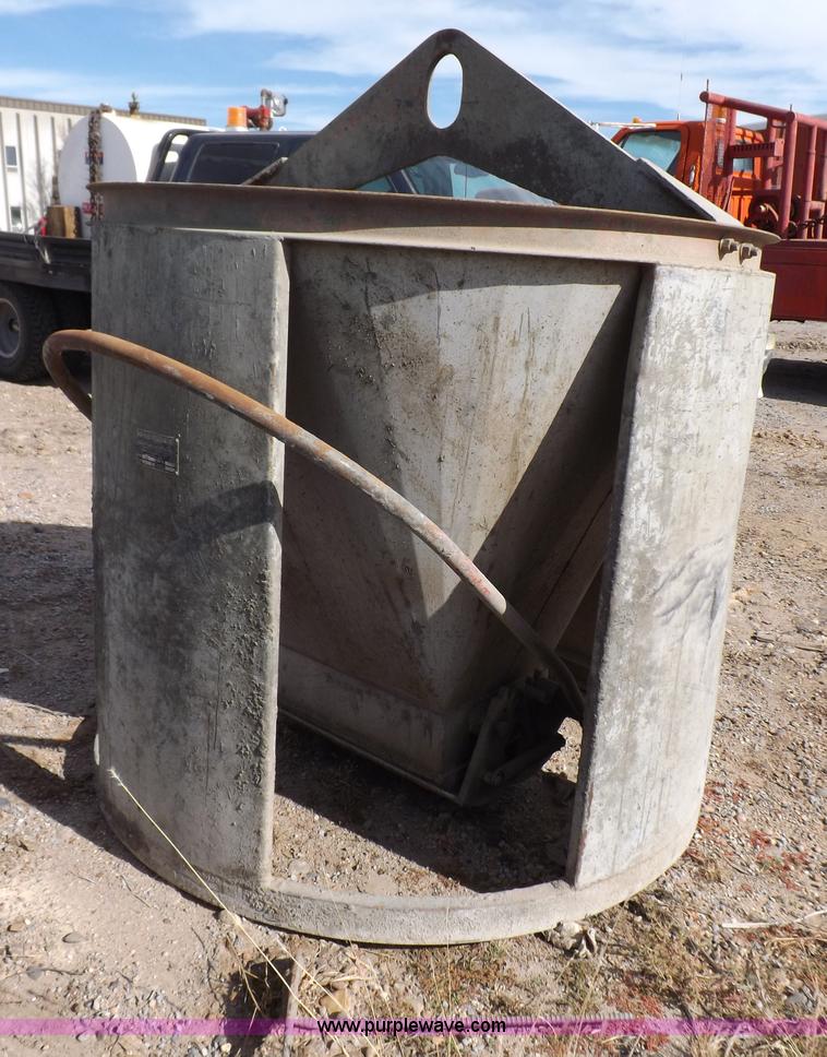 image for item I8394 Gar Bro concrete bucket