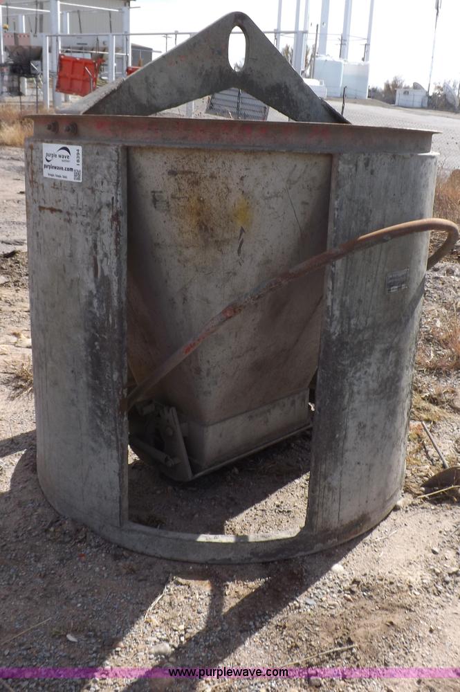 image for item I8394 Gar Bro concrete bucket