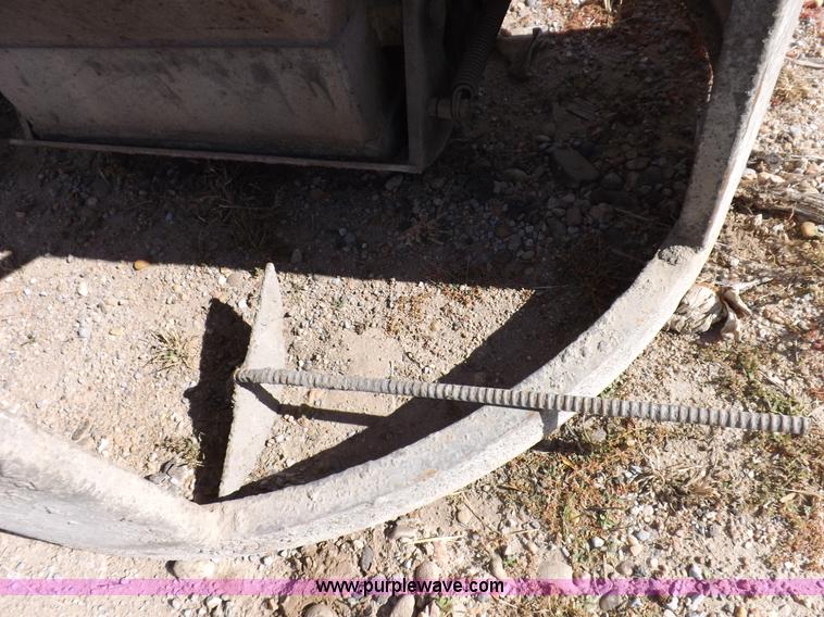 image for item I8394 Gar Bro concrete bucket