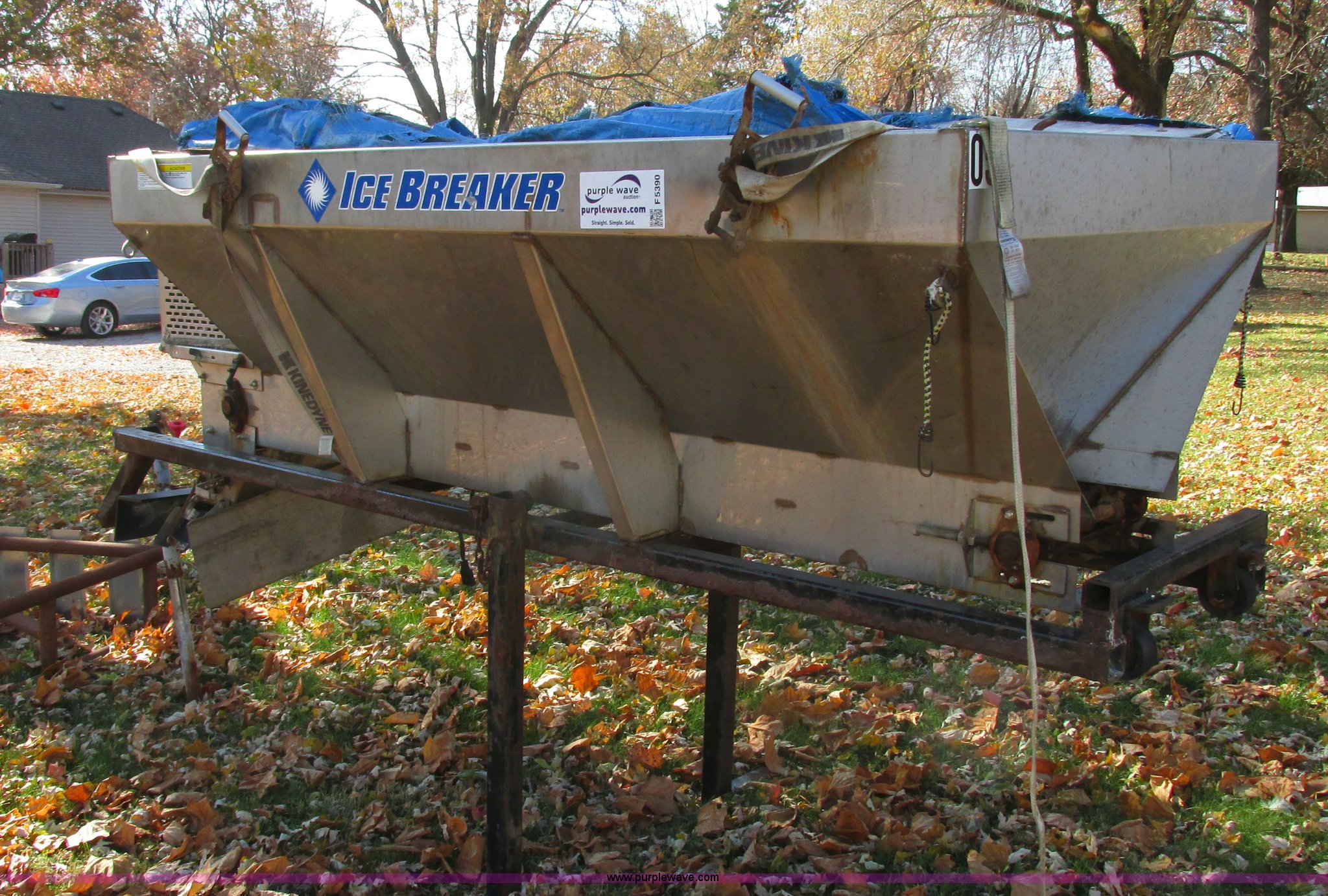 Western Ice Breaker stainless steel salt/sand spreader in Sugar Creek