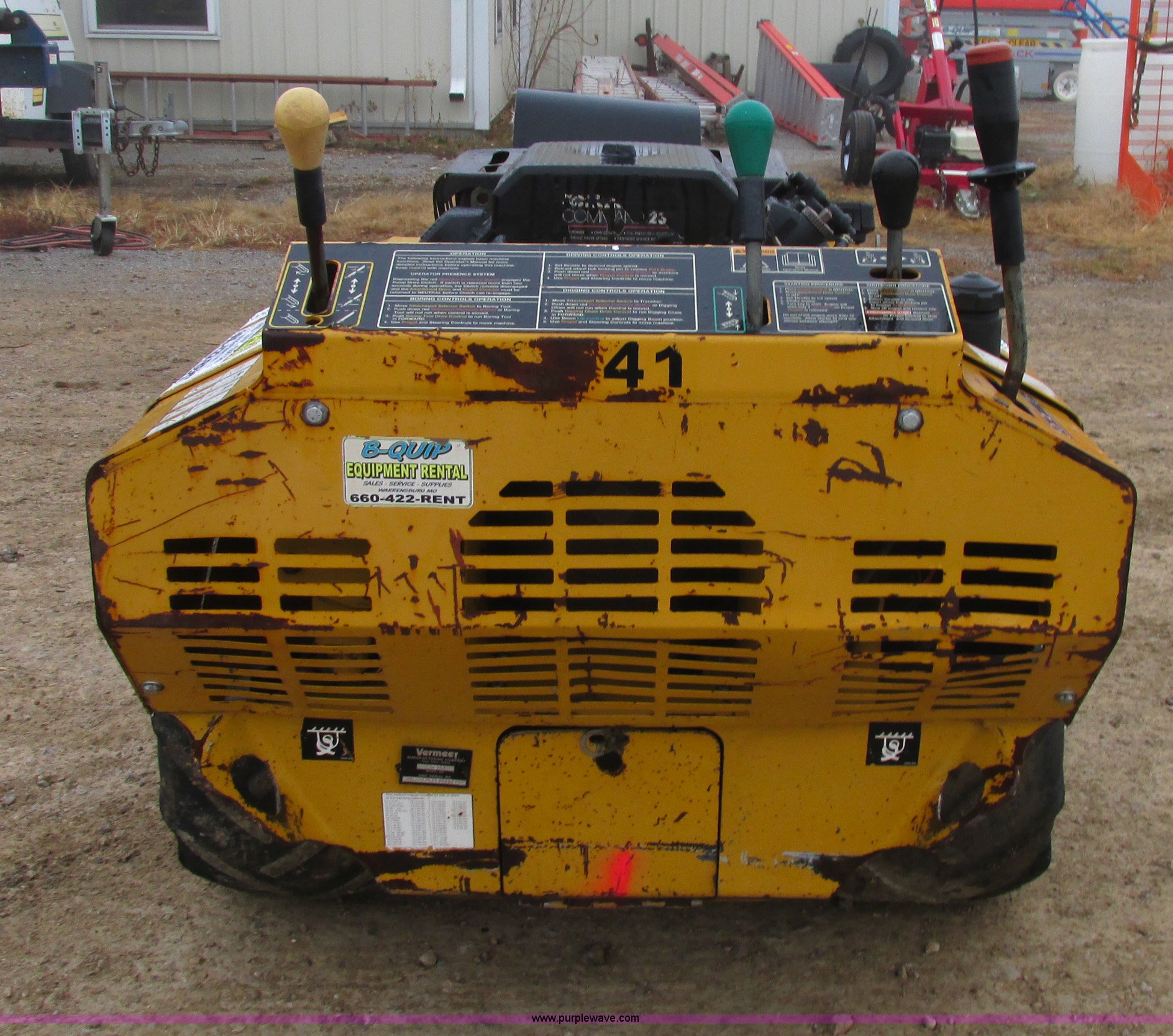 Vermeer RT200 trencher in Warrensburg, MO Item F5456 sold Purple Wave