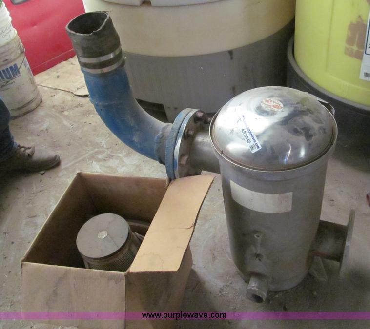 Thompson strainer in Lyons, KS Item AR9045 sold Purple Wave