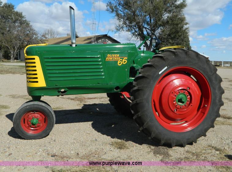 image for item AZ9107 1951 Oliver 66 row crop tractor