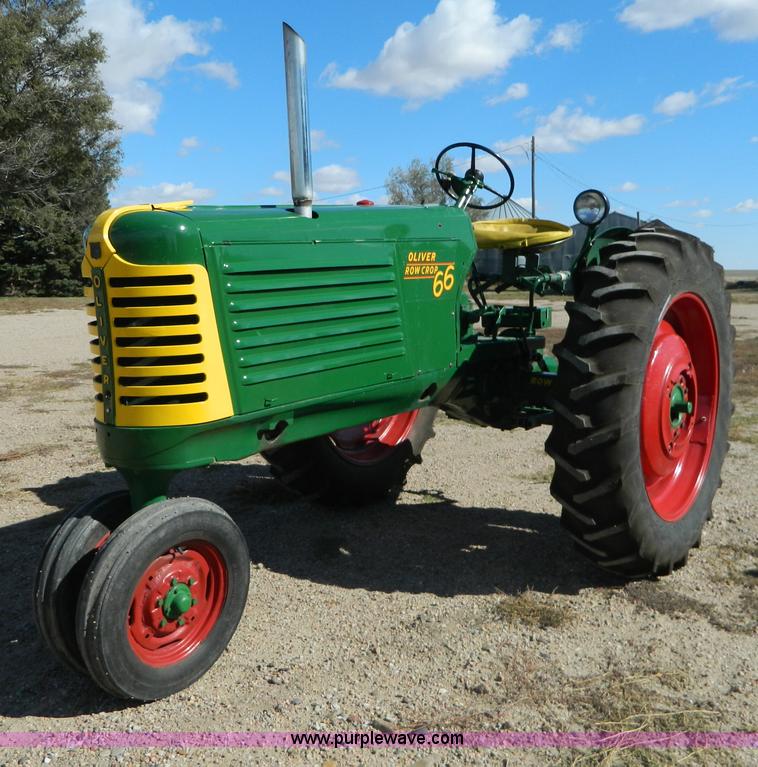 image for item AZ9107 1951 Oliver 66 row crop tractor