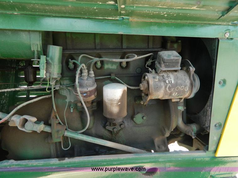 image for item AZ9107 1951 Oliver 66 row crop tractor