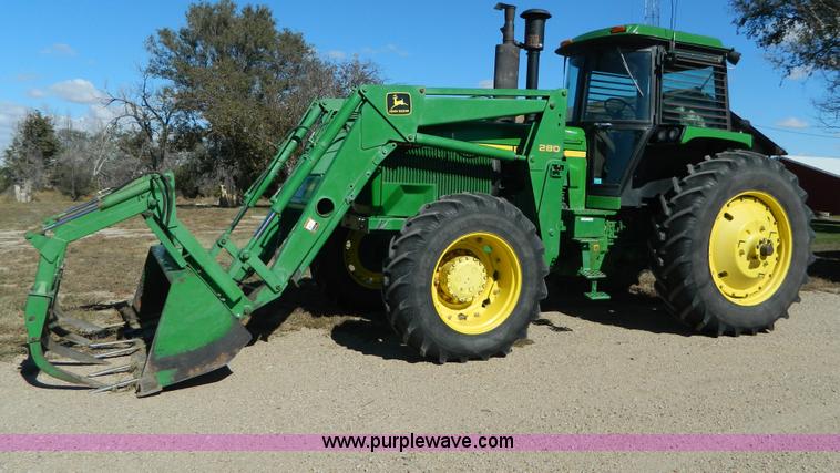 image for item AZ9108 1984 John Deere 4850 MFWD tractor