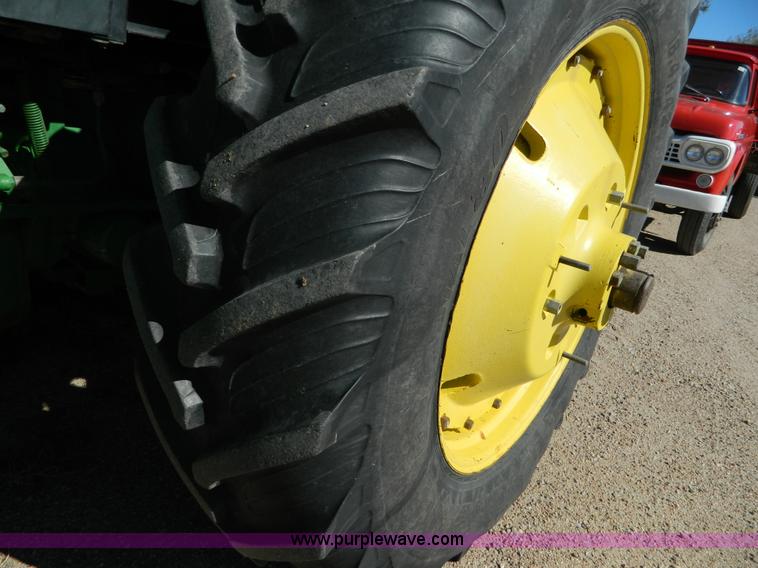 image for item AZ9108 1984 John Deere 4850 MFWD tractor