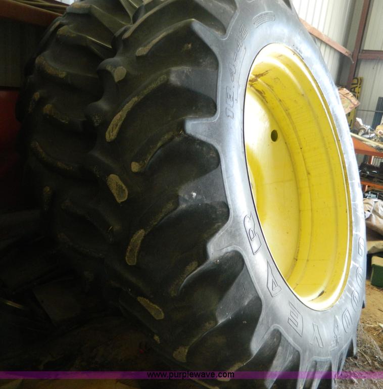 image for item AZ9108 1984 John Deere 4850 MFWD tractor