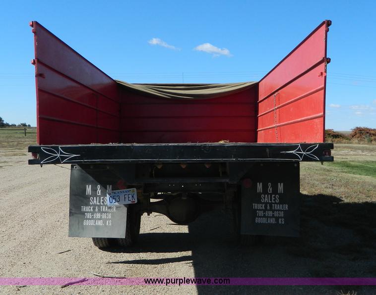 image for item AZ9110 1958 Ford F600 grain truck