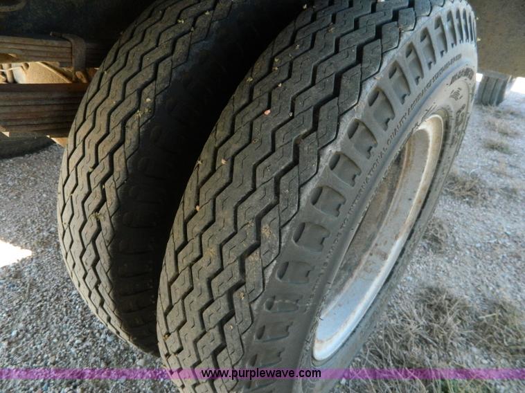 image for item AZ9110 1958 Ford F600 grain truck