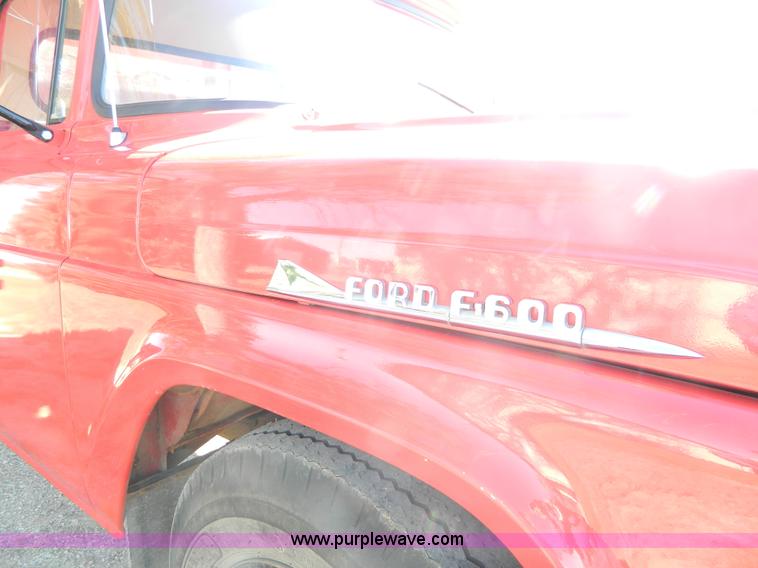image for item AZ9110 1958 Ford F600 grain truck