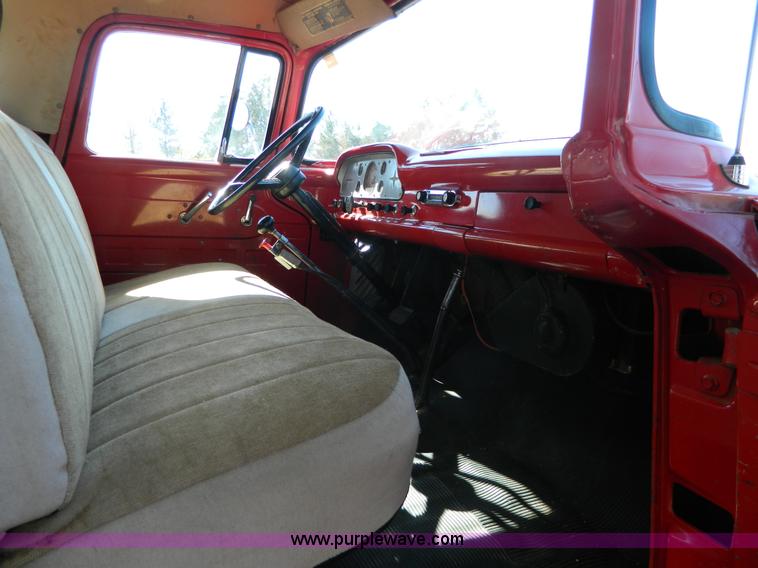 image for item AZ9110 1958 Ford F600 grain truck