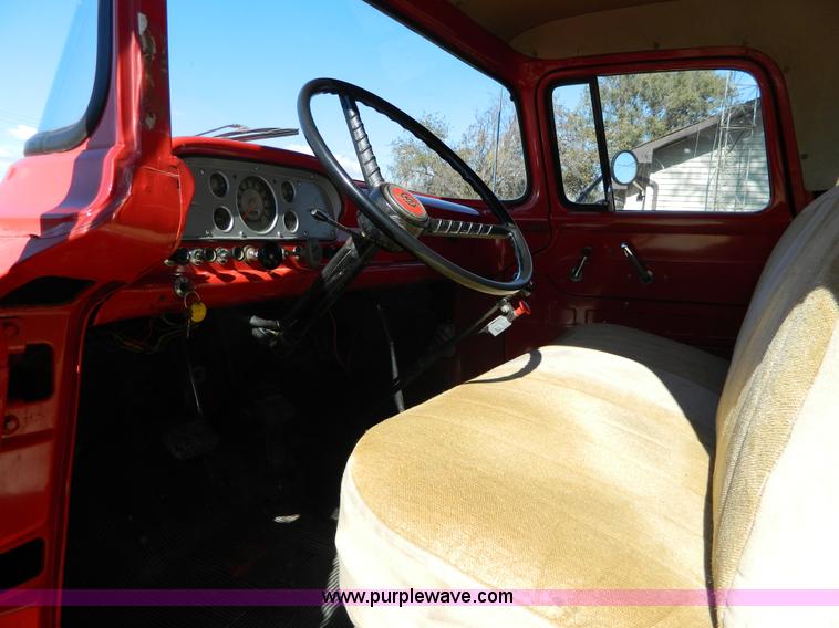 image for item AZ9110 1958 Ford F600 grain truck