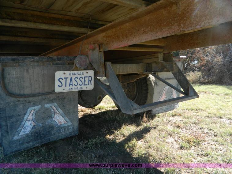 image for item AZ9111 1952 Ford grain truck