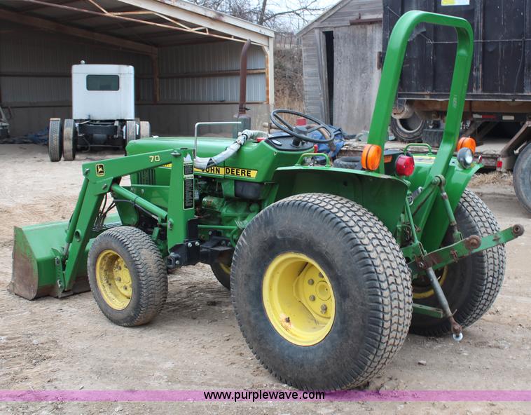 image for item C1680 1985 John Deere 750 MFWD tractor