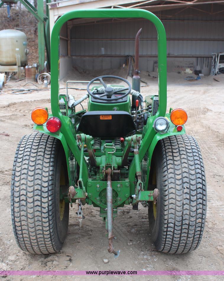 image for item C1680 1985 John Deere 750 MFWD tractor