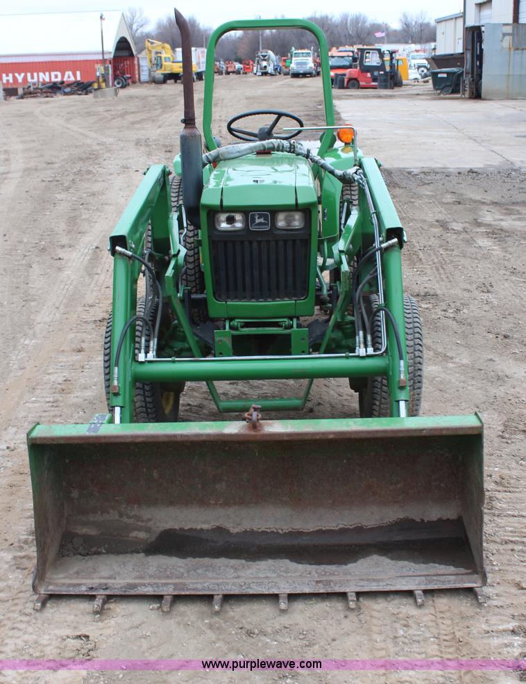 image for item C1680 1985 John Deere 750 MFWD tractor