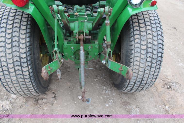 image for item C1680 1985 John Deere 750 MFWD tractor