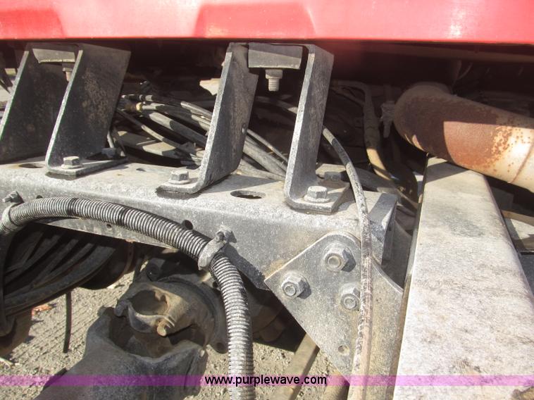 image for item F7206 1989 International F2674 silage truck