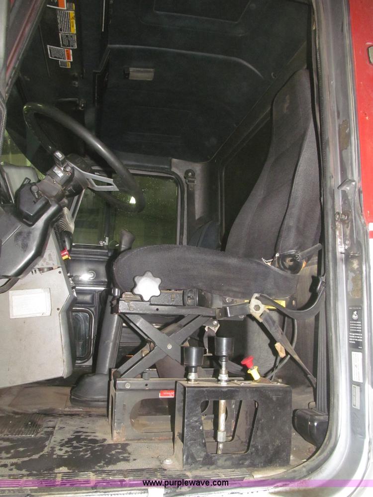 image for item F7207 1992 Mack CH613 silage truck