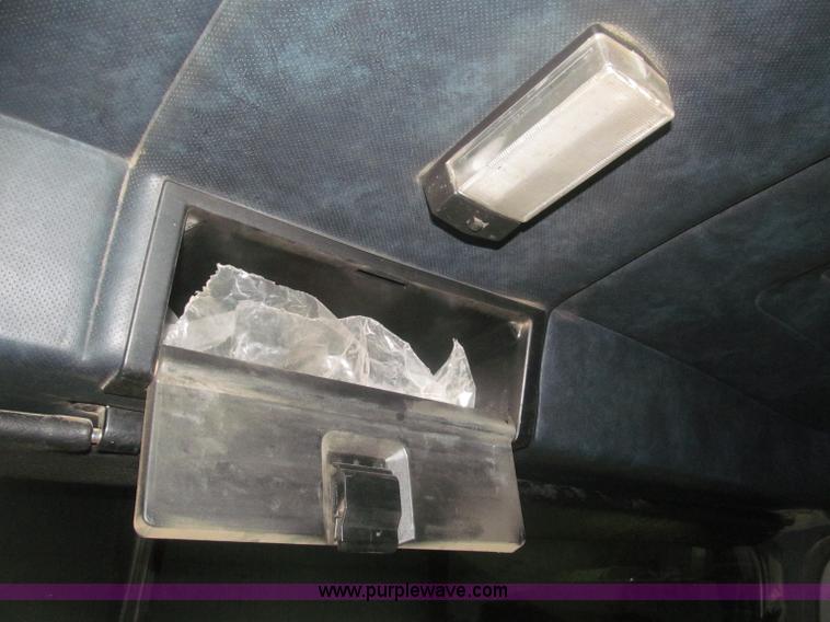 image for item F7207 1992 Mack CH613 silage truck